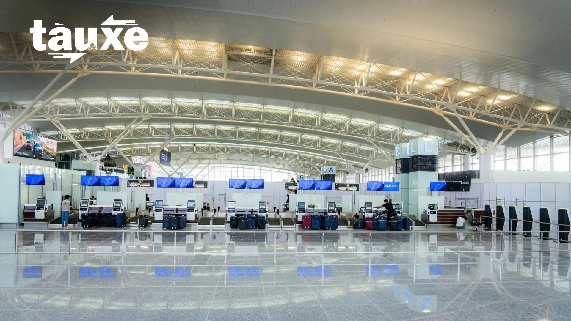 Nhà ga T2 Nội Bài: nhiều tiện ích hiện đại sau nâng cấp | Bản tin Tàu và Xe | 26/12/2025